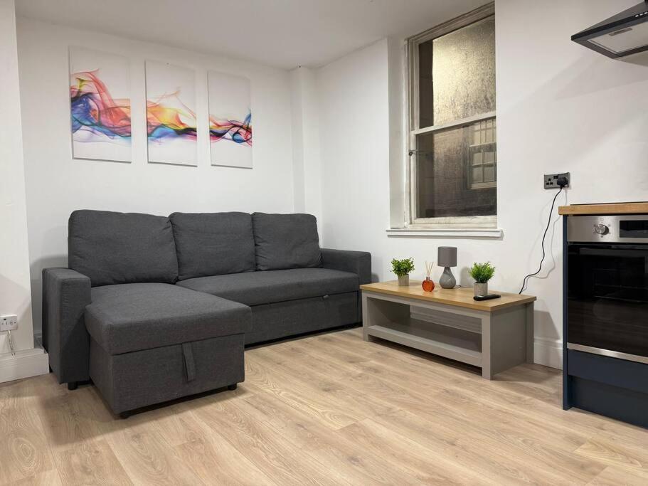Modern 1 Bedroom - 5 Min Walk From Princess Street Eb1 EDI Kültér fotó